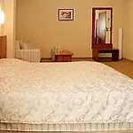 Uniqato Hotel